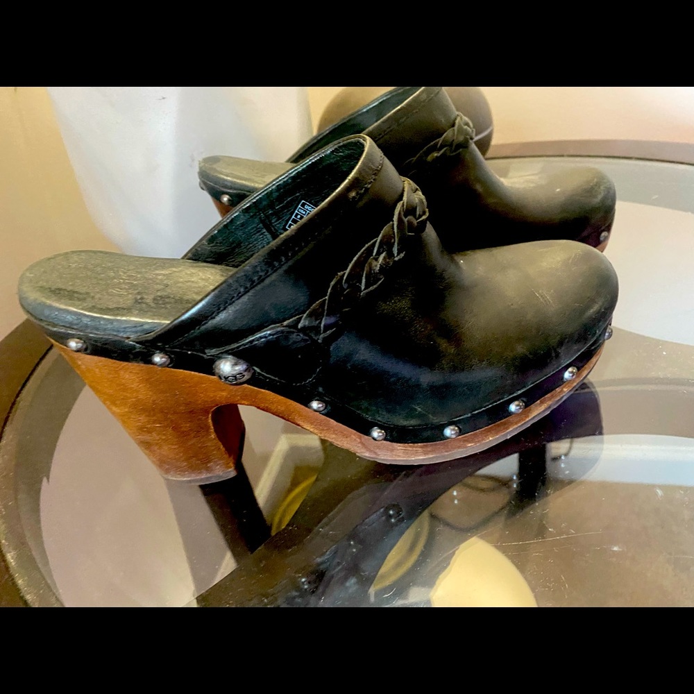 Ugh Clogs